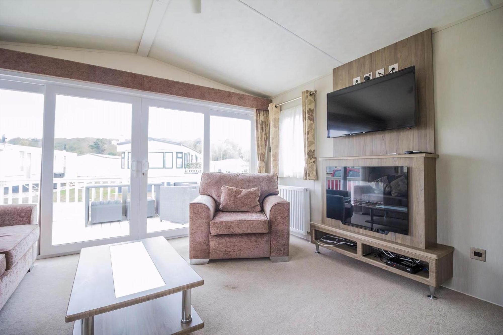 Beautiful 6 Berth Caravan By The Beach In Suffolk Ref 40076Nd Lowestoft Εξωτερικό φωτογραφία