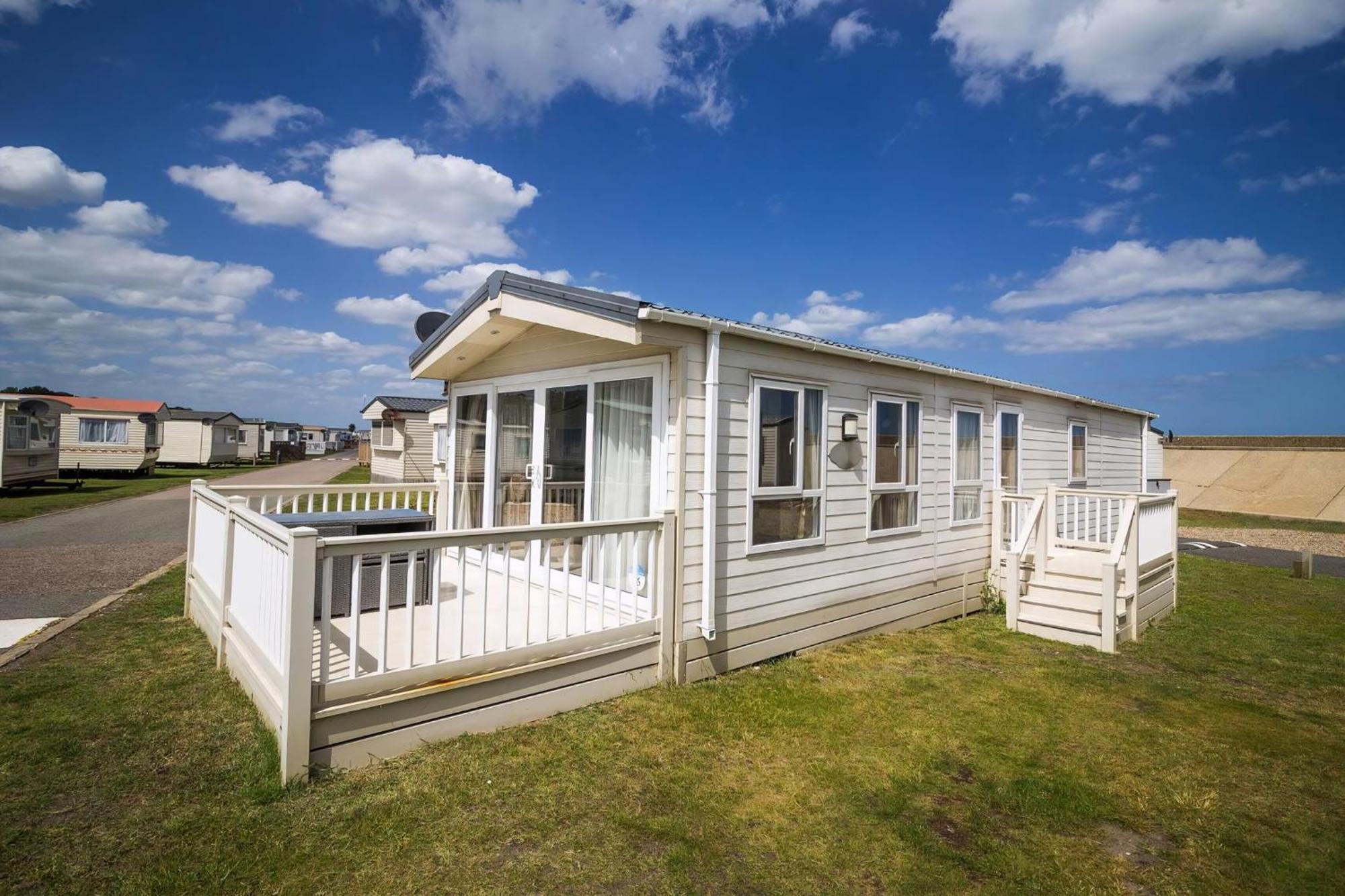 Beautiful 6 Berth Caravan By The Beach In Suffolk Ref 40076Nd Lowestoft Εξωτερικό φωτογραφία