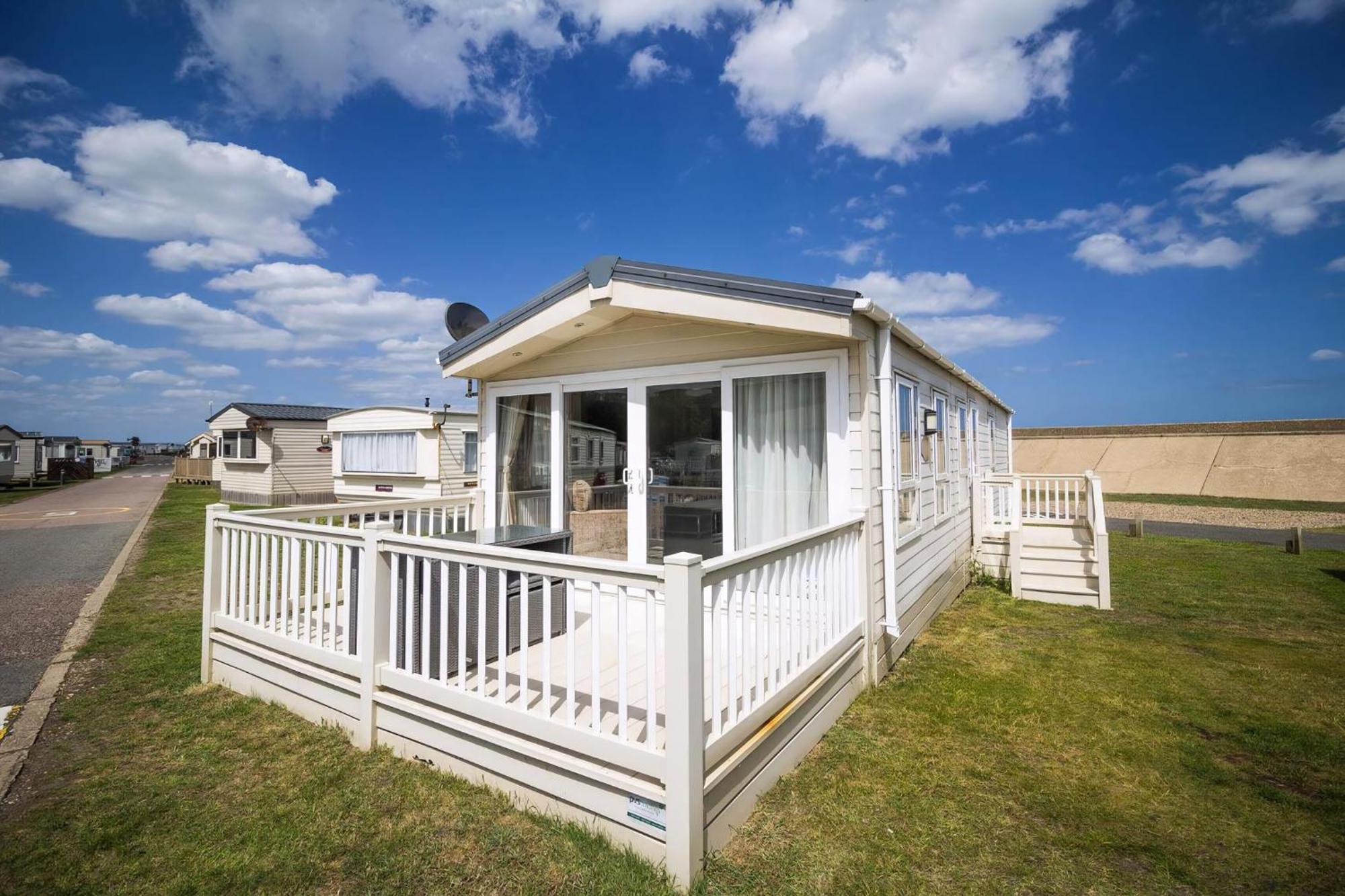 Beautiful 6 Berth Caravan By The Beach In Suffolk Ref 40076Nd Lowestoft Εξωτερικό φωτογραφία
